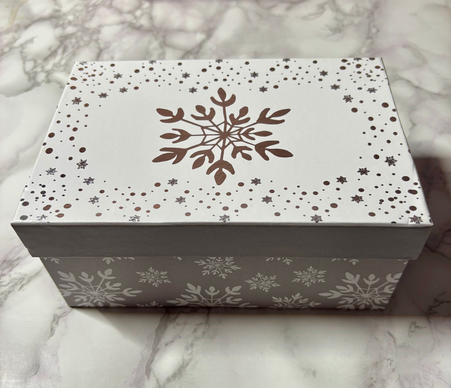 🎁 Mini Christmas Gift Box – Candle, Car Diffuser & Pocket Hug