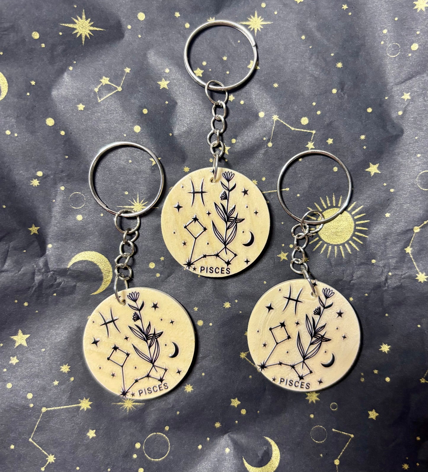 Pisces Zodiac Constellation Keyring – Wooden Star Sign Keychain