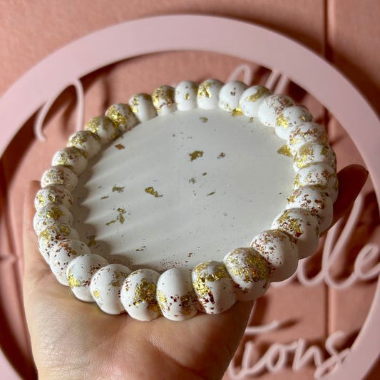 🤍 Perfectly Imperfect Beaded Tray – White & Gold Leaf Edition (Seconds Sale)