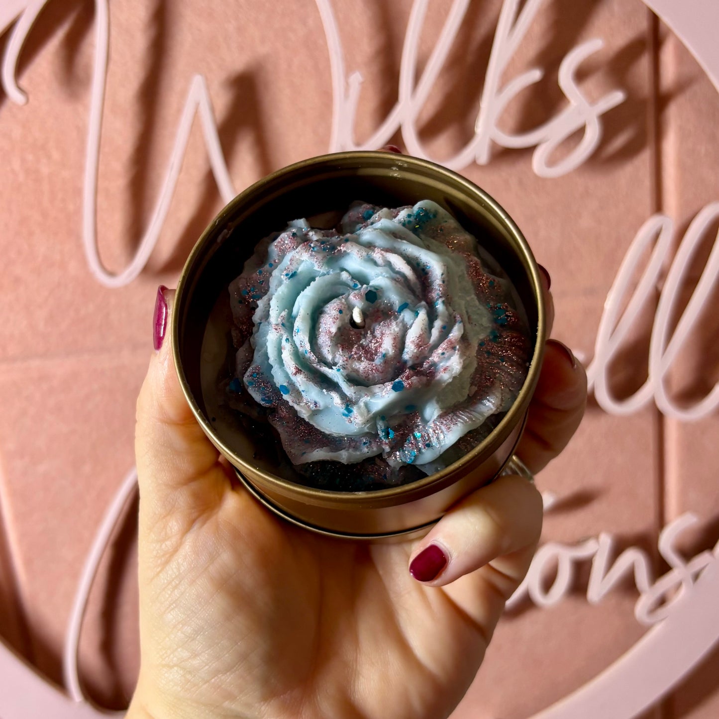 👼 Angel Flower Candle – 8oz Tin