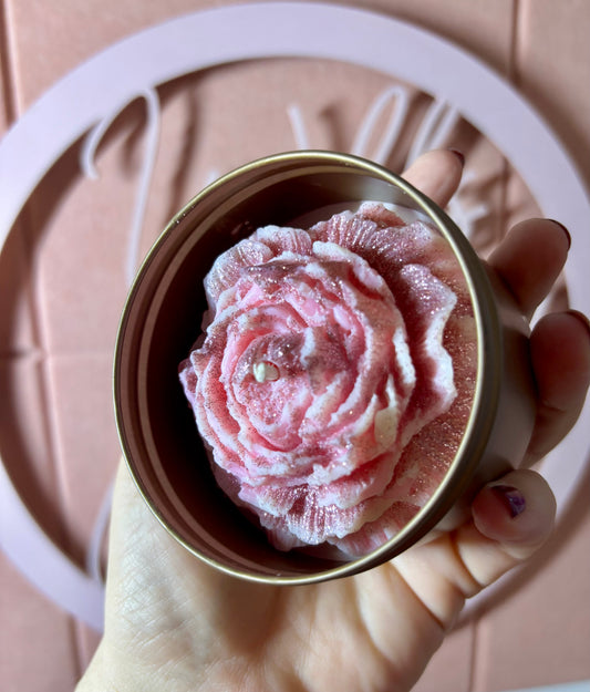 🧚‍♀️ Snow Fairie Flower Candle – 8oz Tin