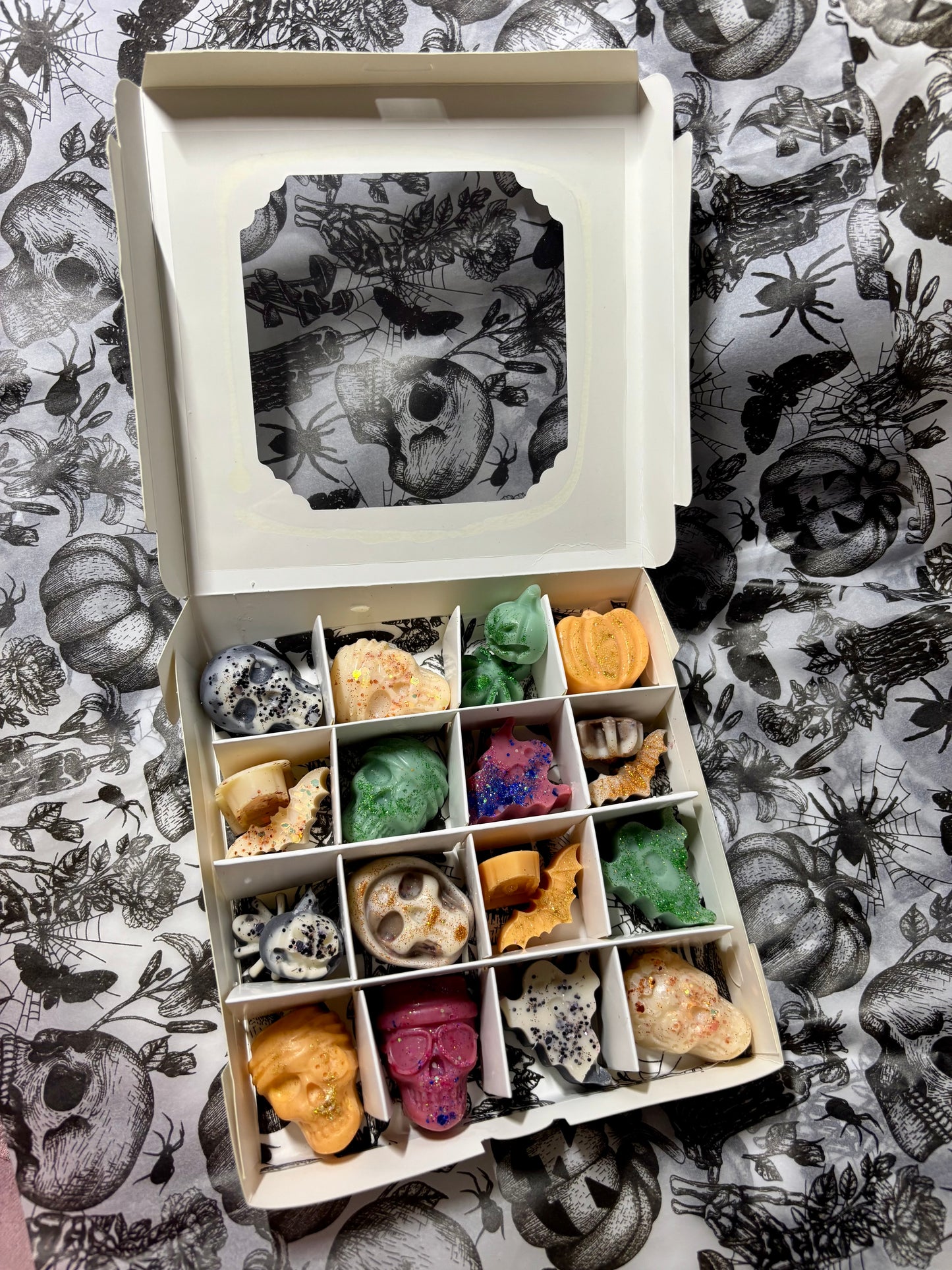 Autumn Wax Melt Box – 16 Hand-Poured Soy Wax Melts
