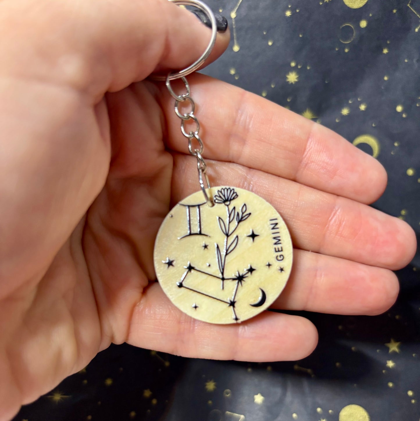 Gemini Zodiac Constellation Keyring – Wooden Star Sign Keychain