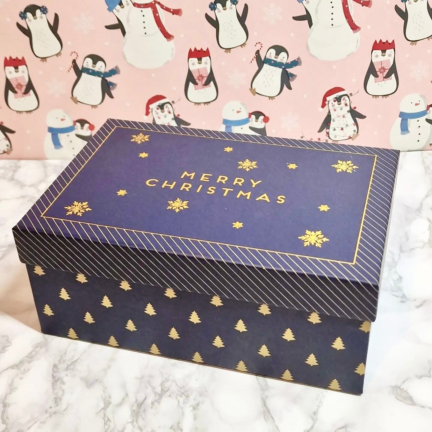 💙 Blue & Gold Christmas Gift Box – Luxury Handmade Candle & Wax Melt Gift Set